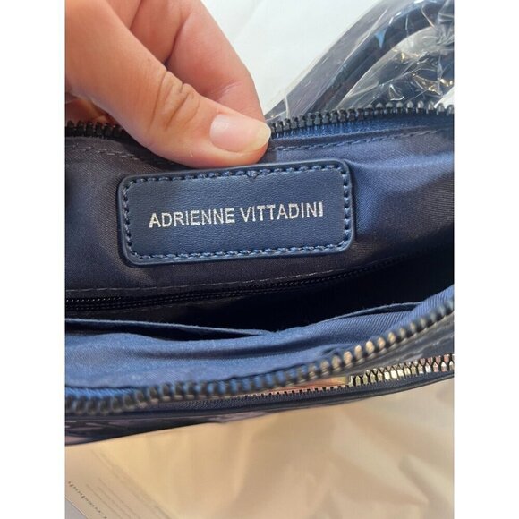 ADRIENNE VITTADINI Front Row Floral Collection Navy Floral Crossbody Bag - Picture 6 of 13